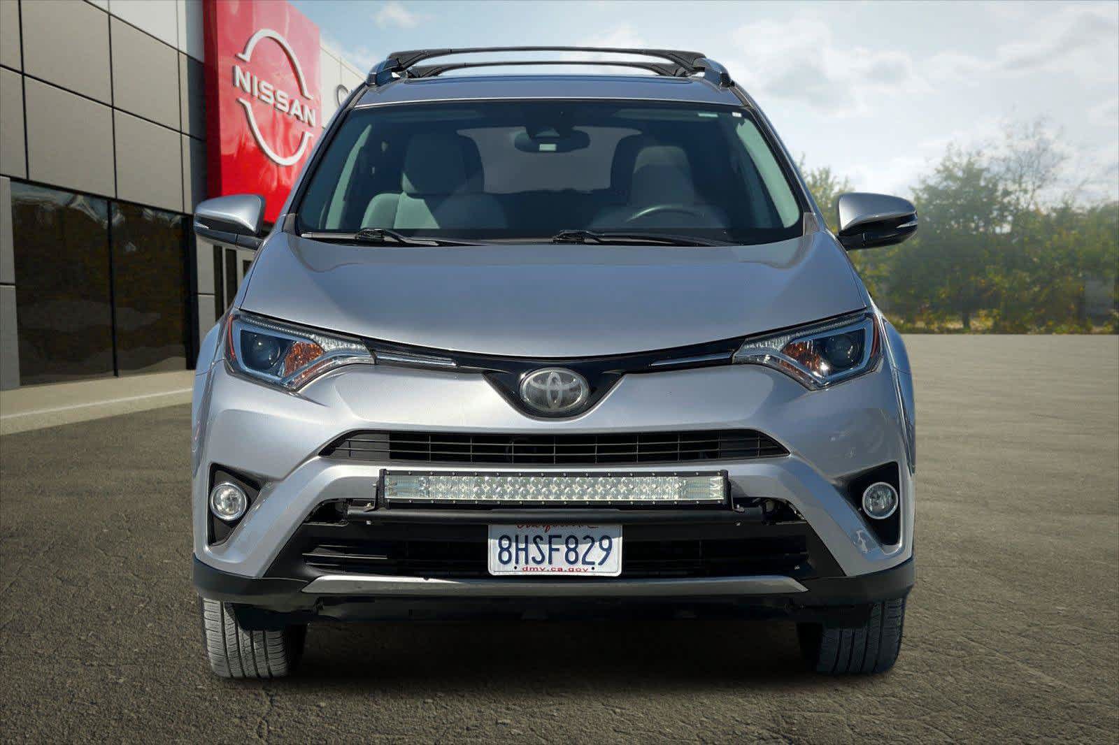 Used 2018 Toyota RAV4 XLE FWD image 11