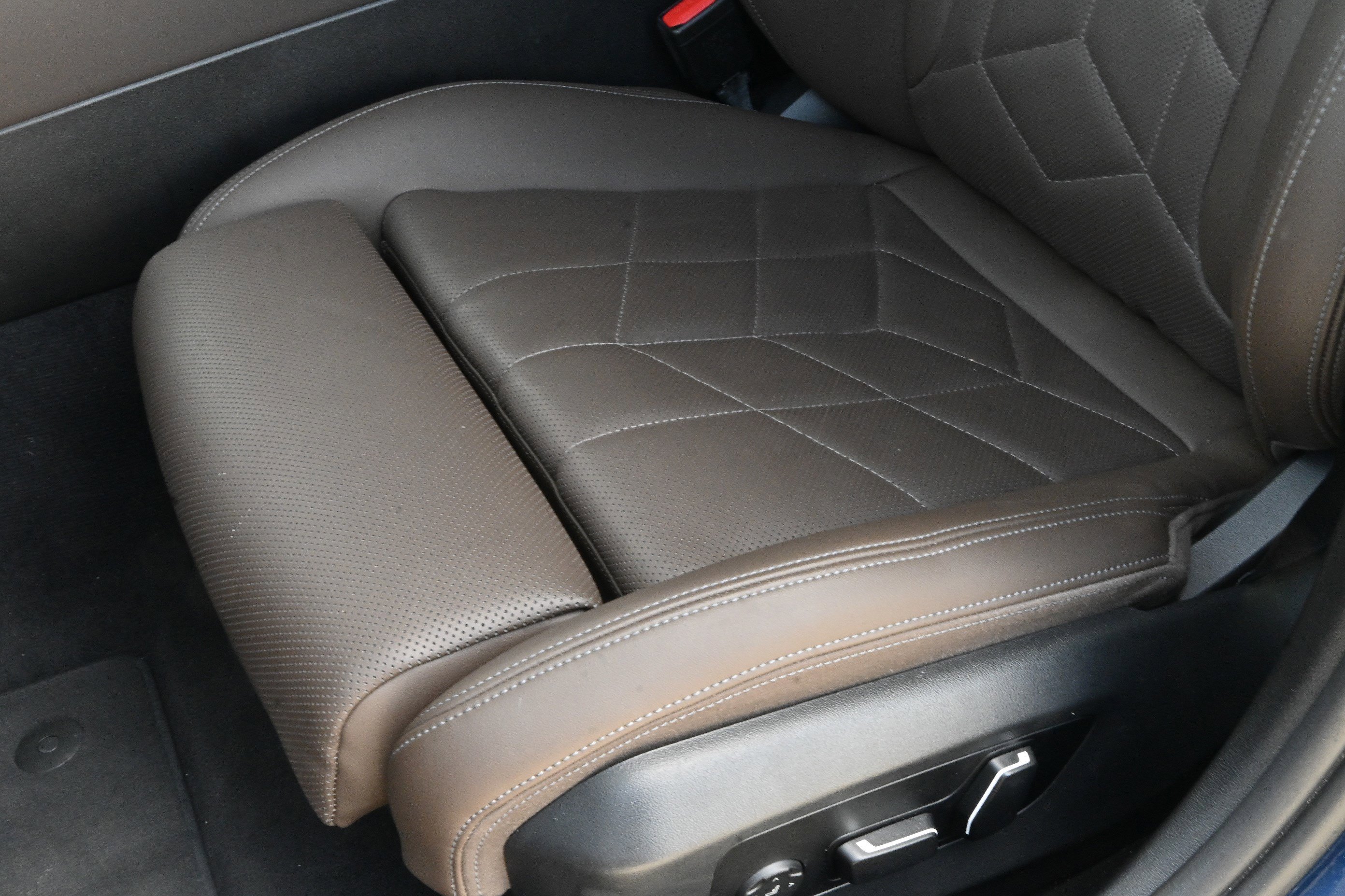 Certified 2024 BMW 530i w/ M Sport Package image 26