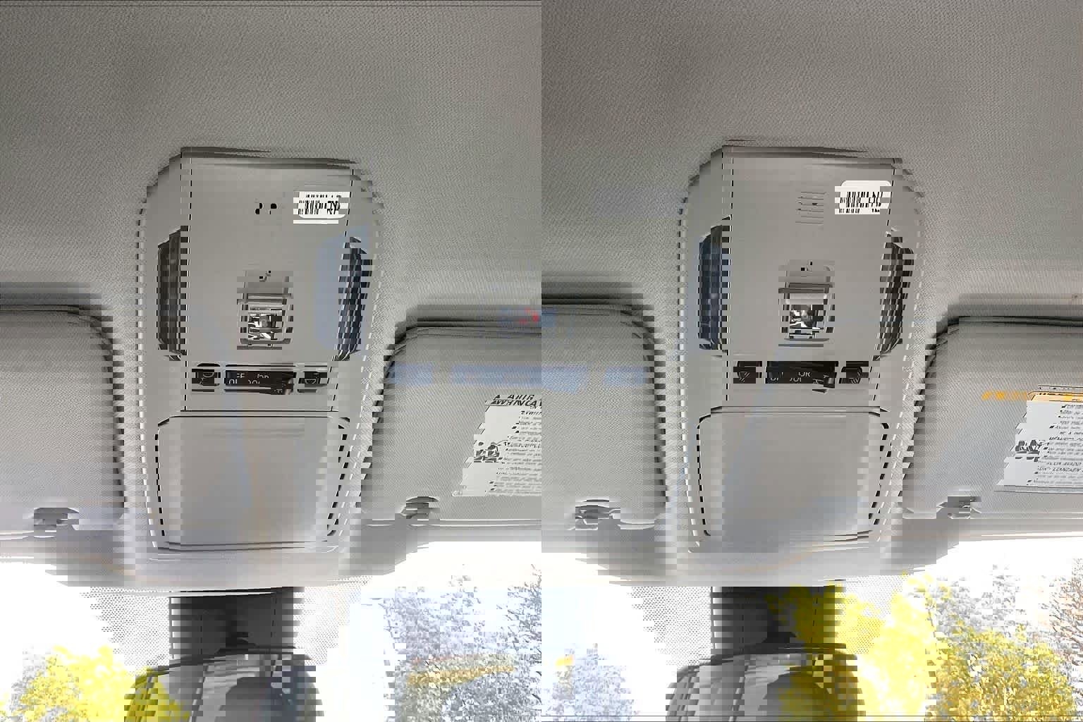 Used 2022 Toyota Highlander LE image 31