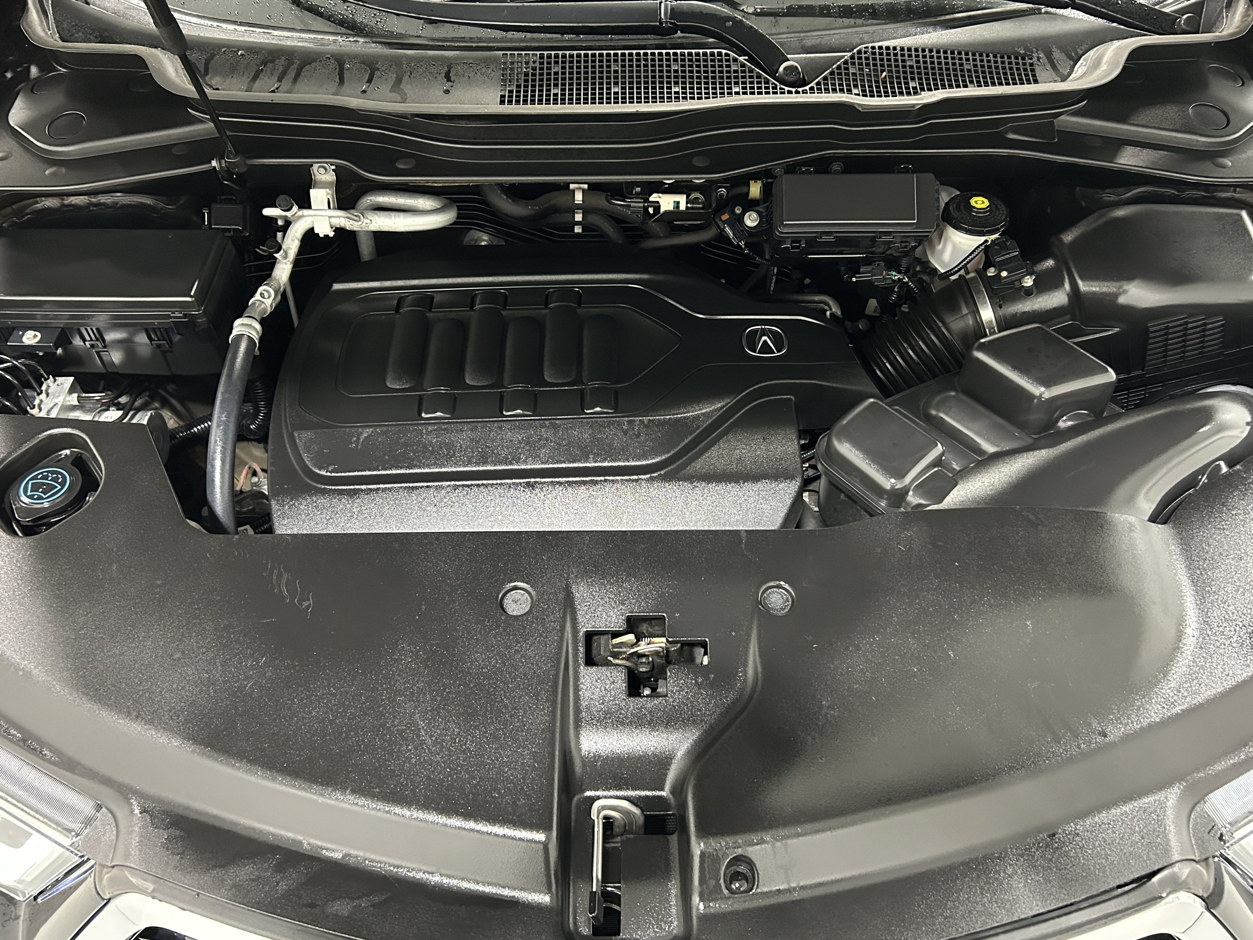Used 2020 Acura MDX SH-AWD image 16