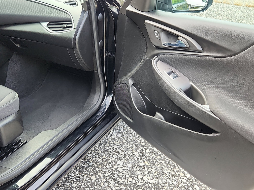 Used 2023 Chevrolet Malibu LS image 10