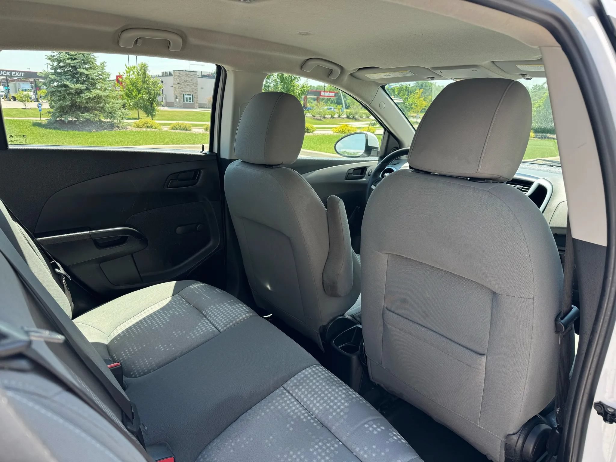 Used 2017 Chevrolet Sonic LT FWD image 18