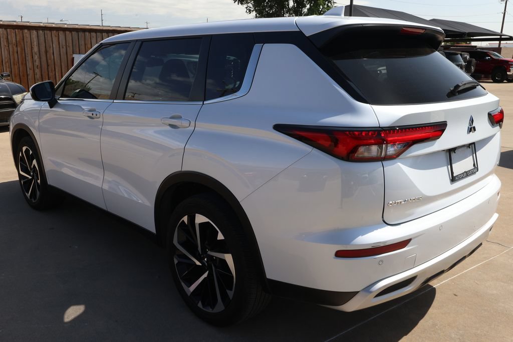 Used 2024 Mitsubishi Outlander SE FWD image 7