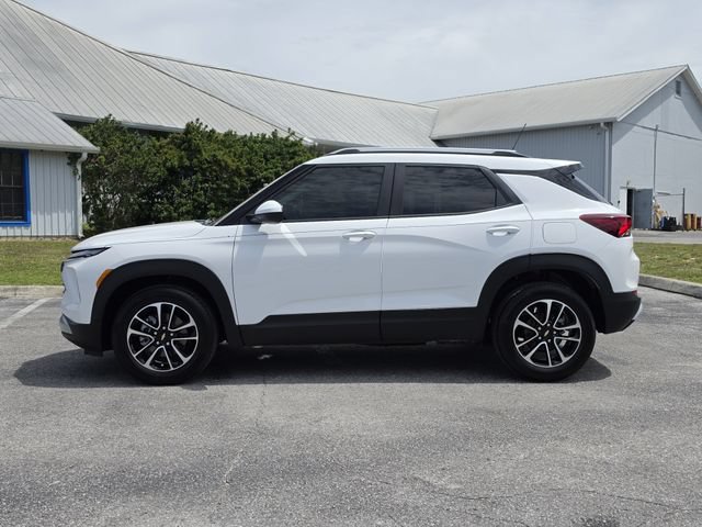 New 2026 Chevrolet TrailBlazer LT w/ LT Cold Weather Package FWD image 3