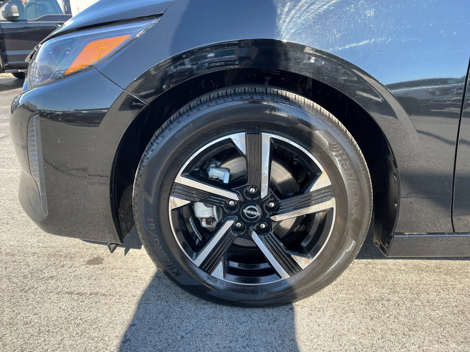 Used 2025 Nissan Sentra SV image 31