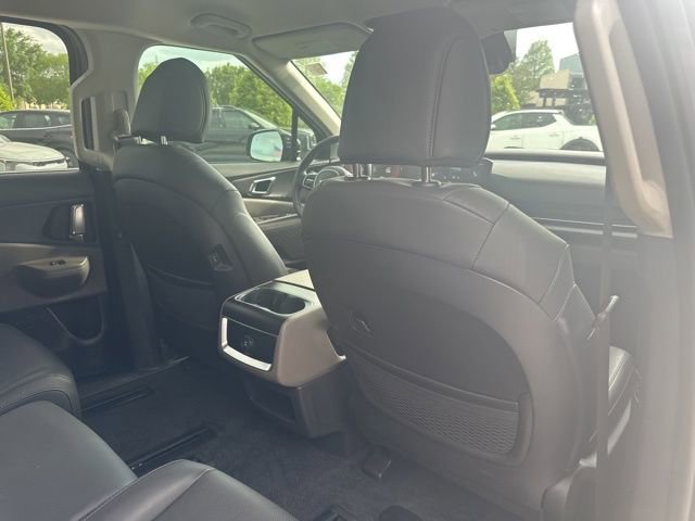 Used 2026 Kia Carnival EX image 29