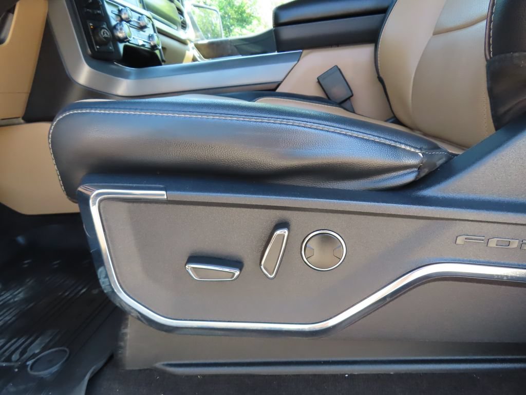 Used 2022 Ford F150 Lariat w/ Equipment Group 502A High AWD/4WD image 8