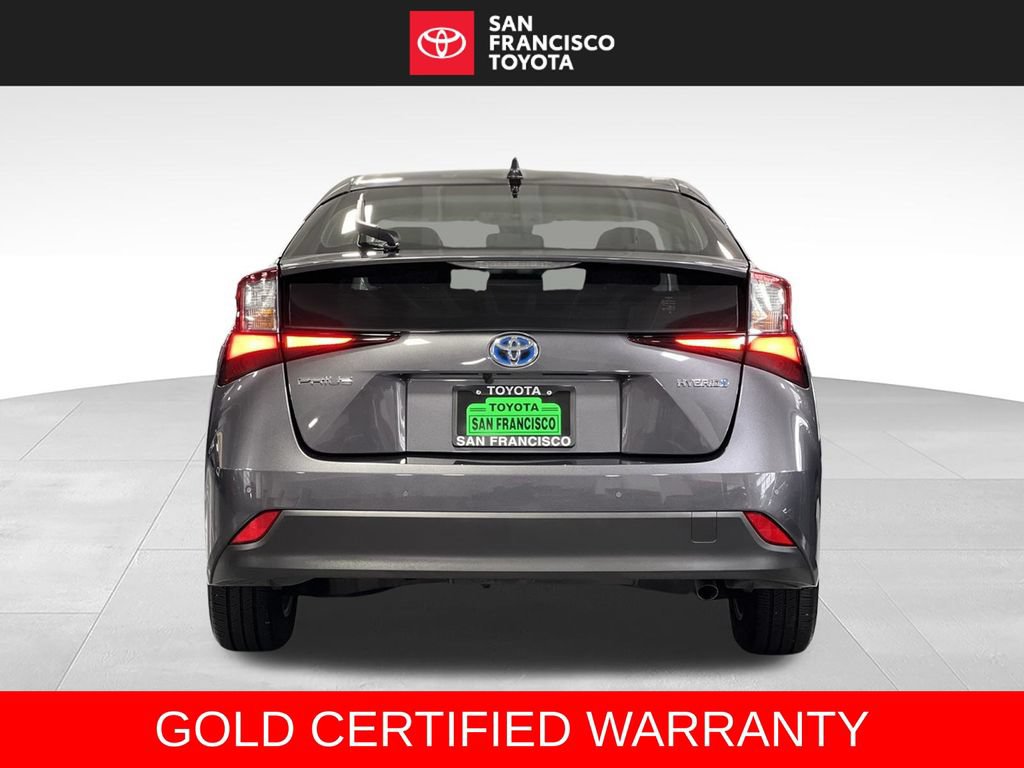 Certified 2022 Toyota Prius LE FWD image 4
