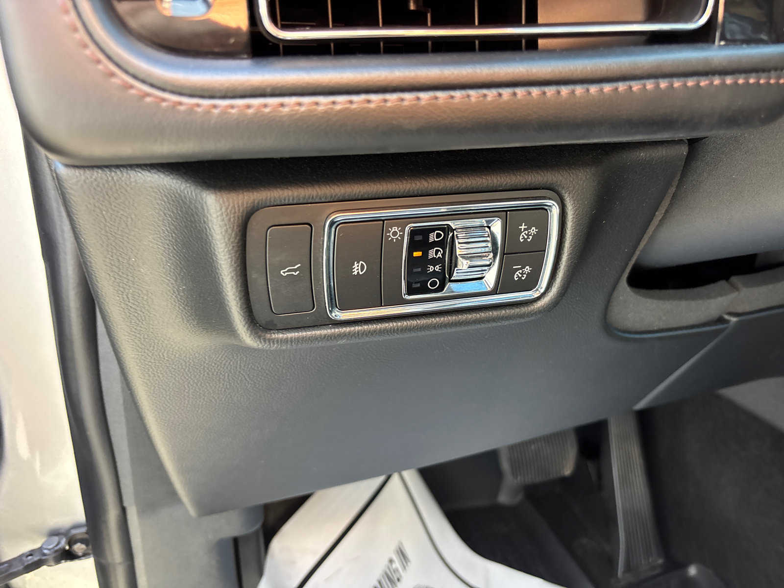 Certified 2021 Lincoln Aviator Reserve w/ Elements Package Plus AWD/4WD image 14