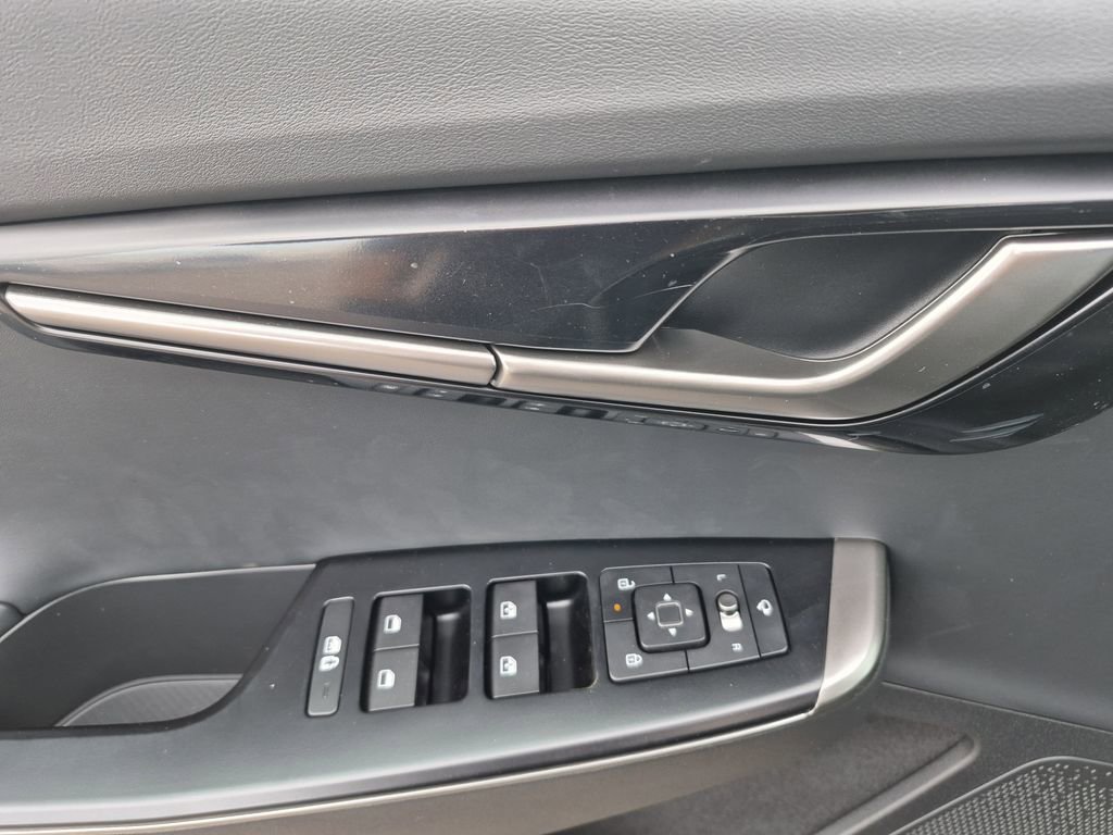 New 2025 Kia EV6 Light w/ Light LR Technology Package image 7