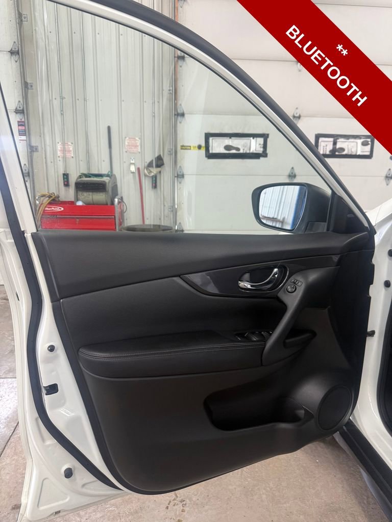 Used 2020 Nissan Rogue S image 9