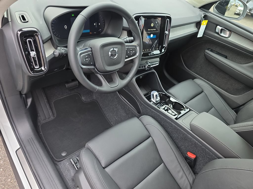 Certified 2026 Volvo XC40 B5 Plus w/ Protection Package Premier AWD/4WD image 9