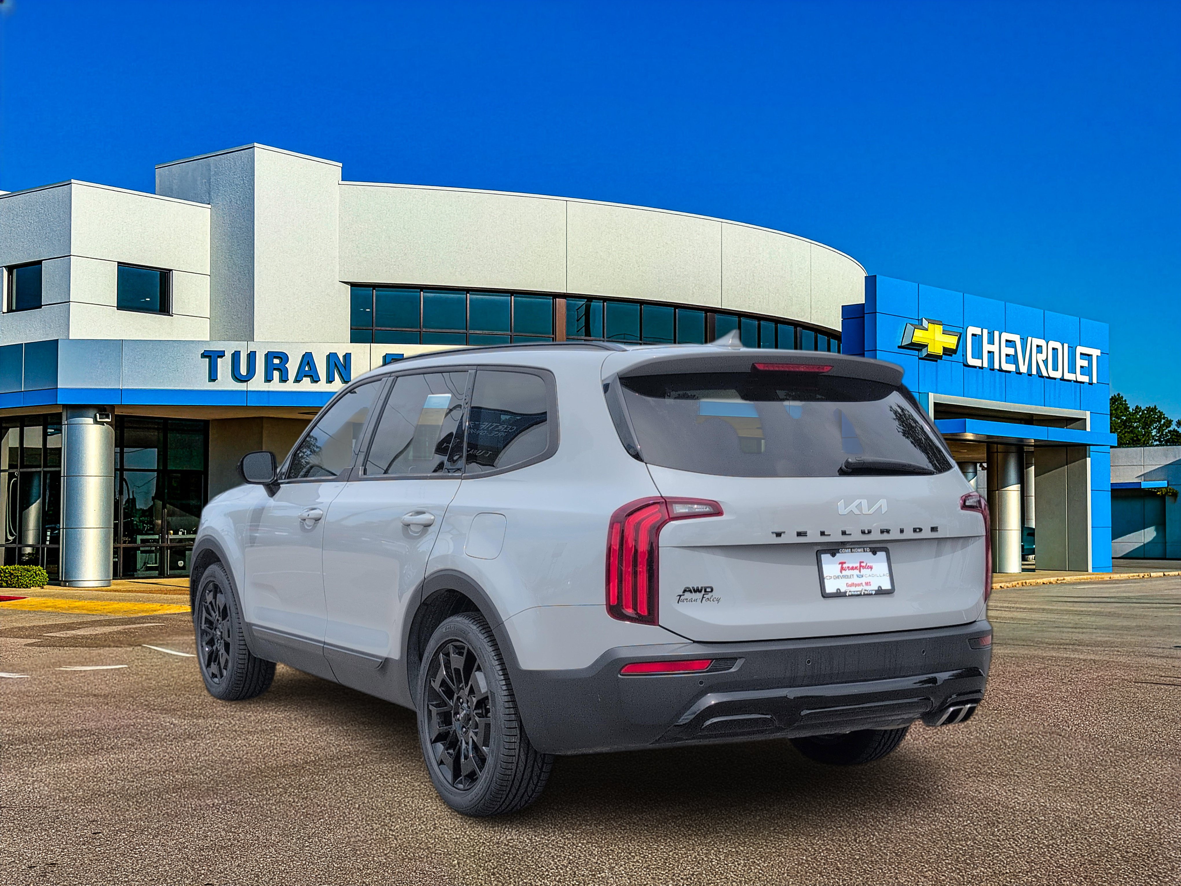 Used 2022 Kia Telluride SX w/ Nightfall Edition Package AWD/4WD image 3