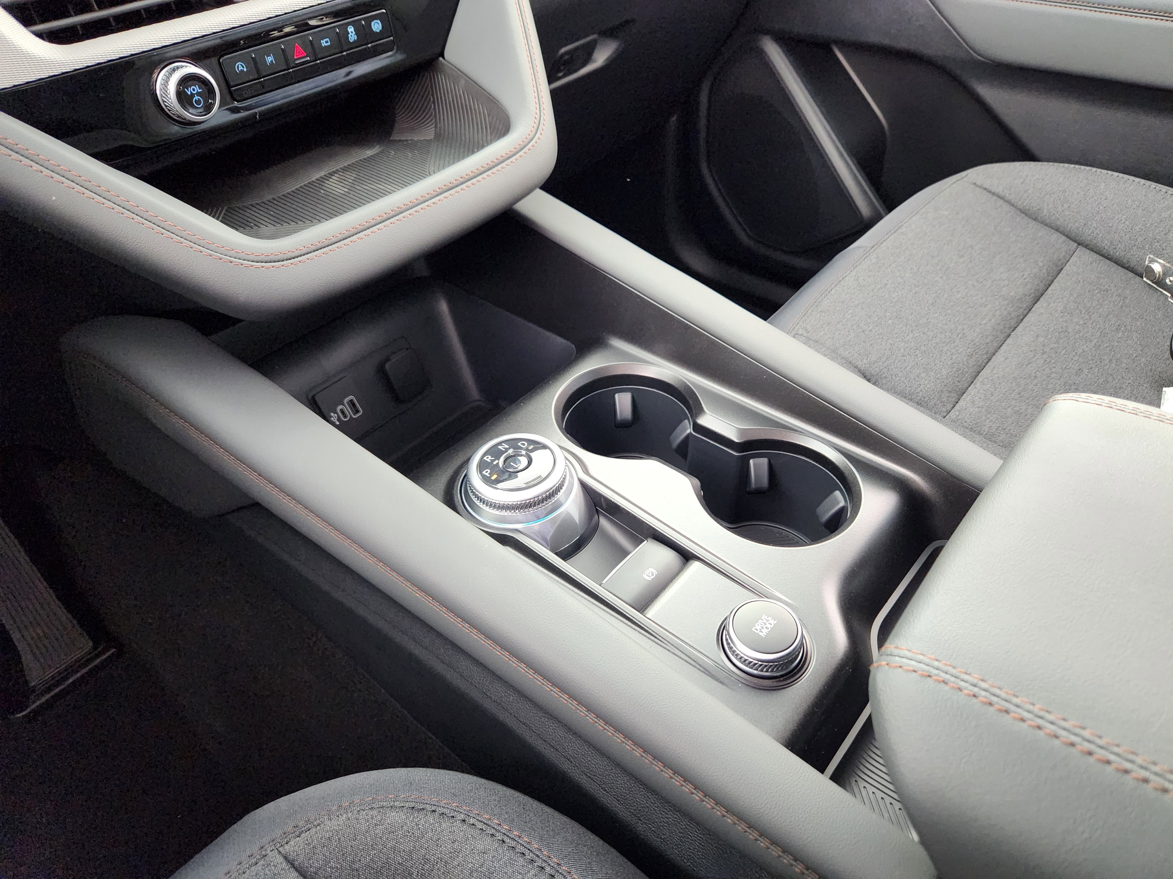 New 2026 Ford Explorer Active image 16