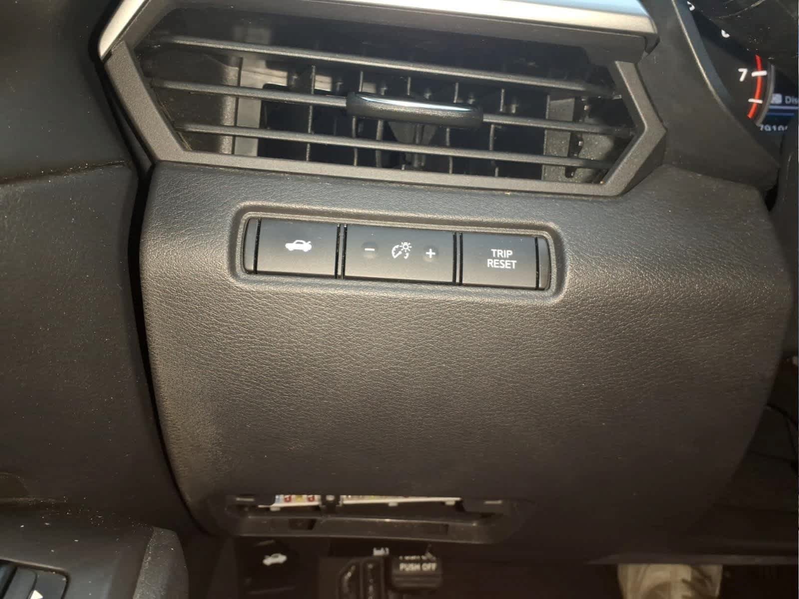 Used 2022 Nissan Altima 2.5 SR w/ Midnight Edition Package FWD image 26
