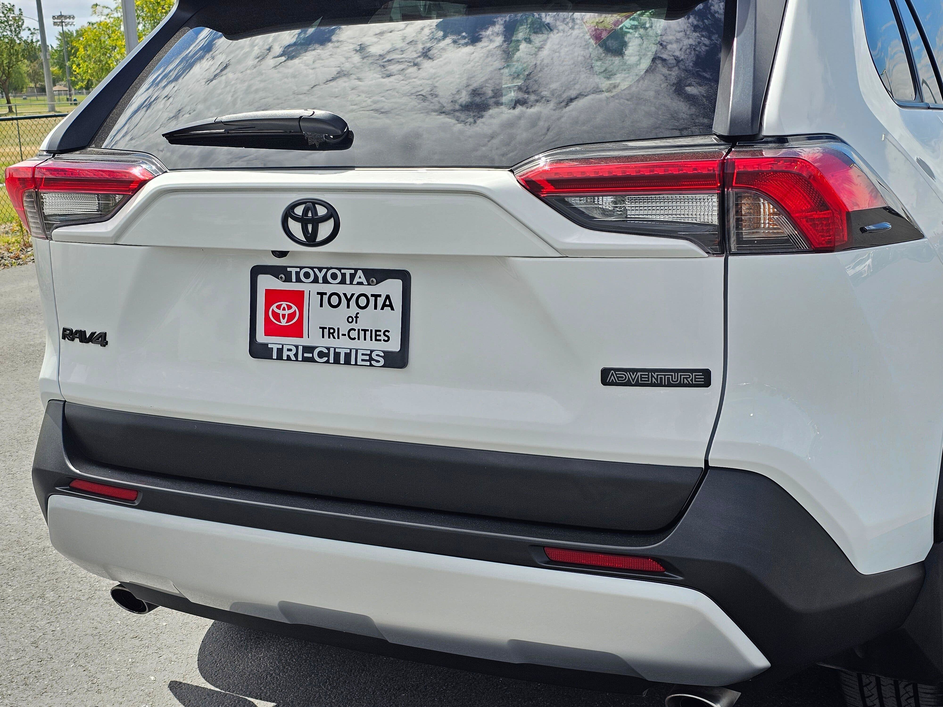 Used 2024 Toyota RAV4 Adventure w/ Weather Package AWD/4WD image 13
