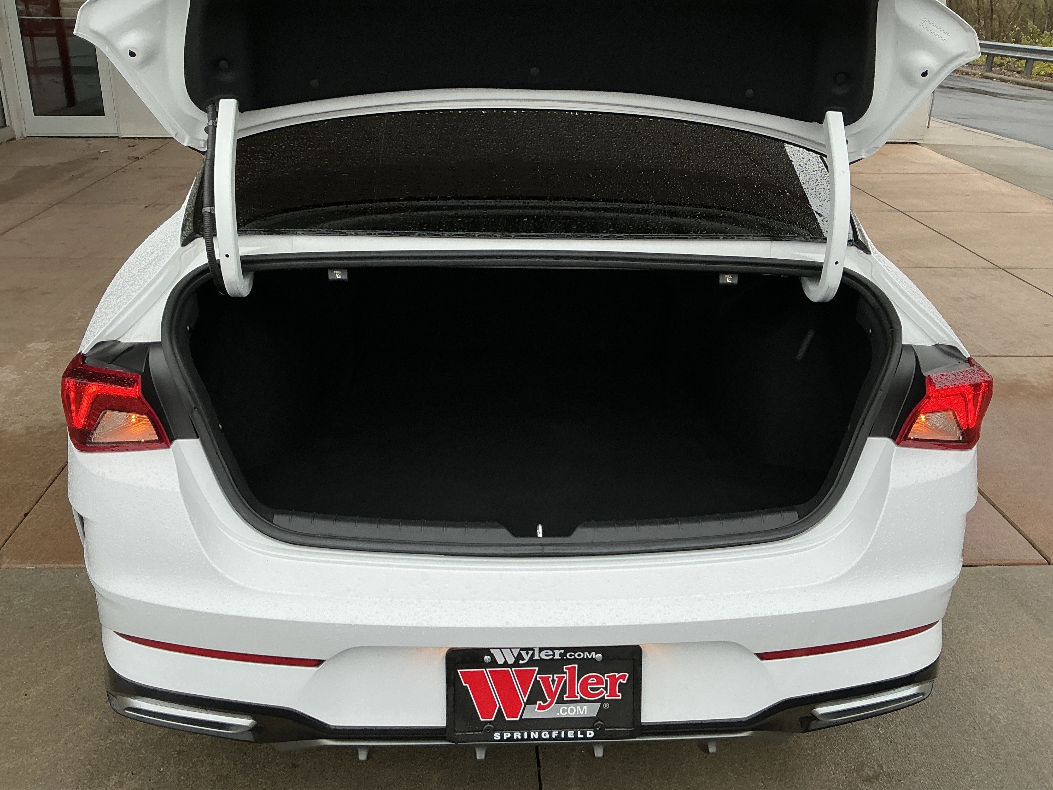 Used 2023 Kia K5 GT-Line image 24