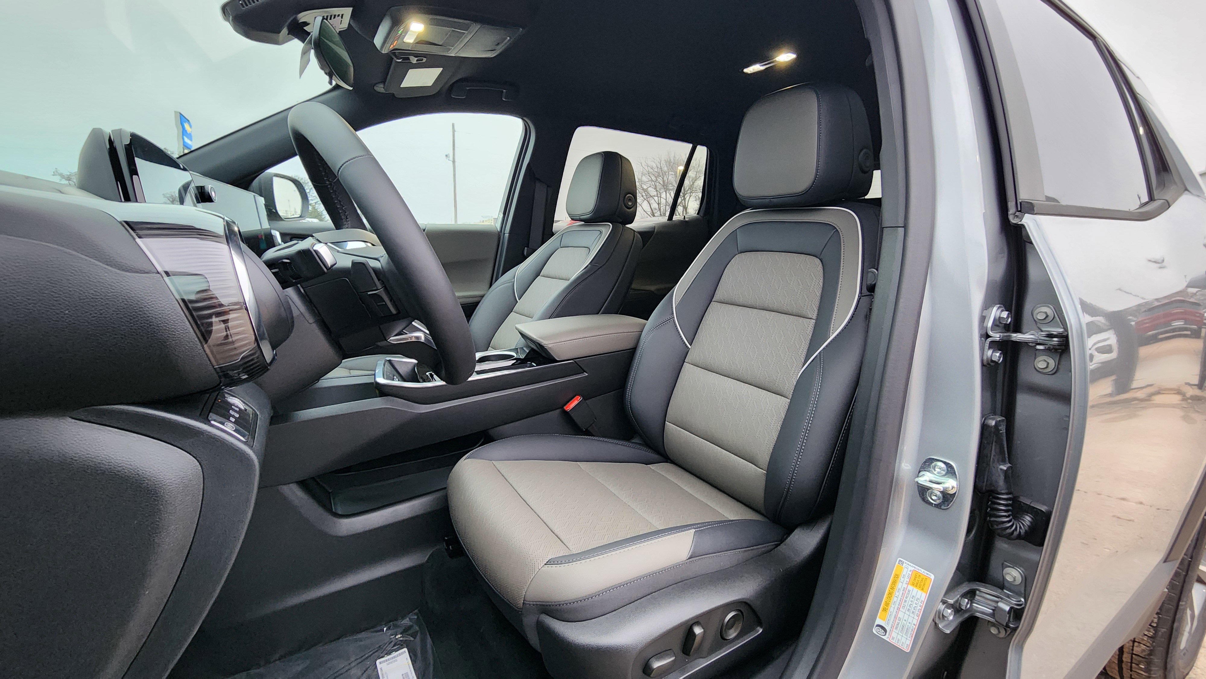 New 2026 Chevrolet Equinox LT image 10