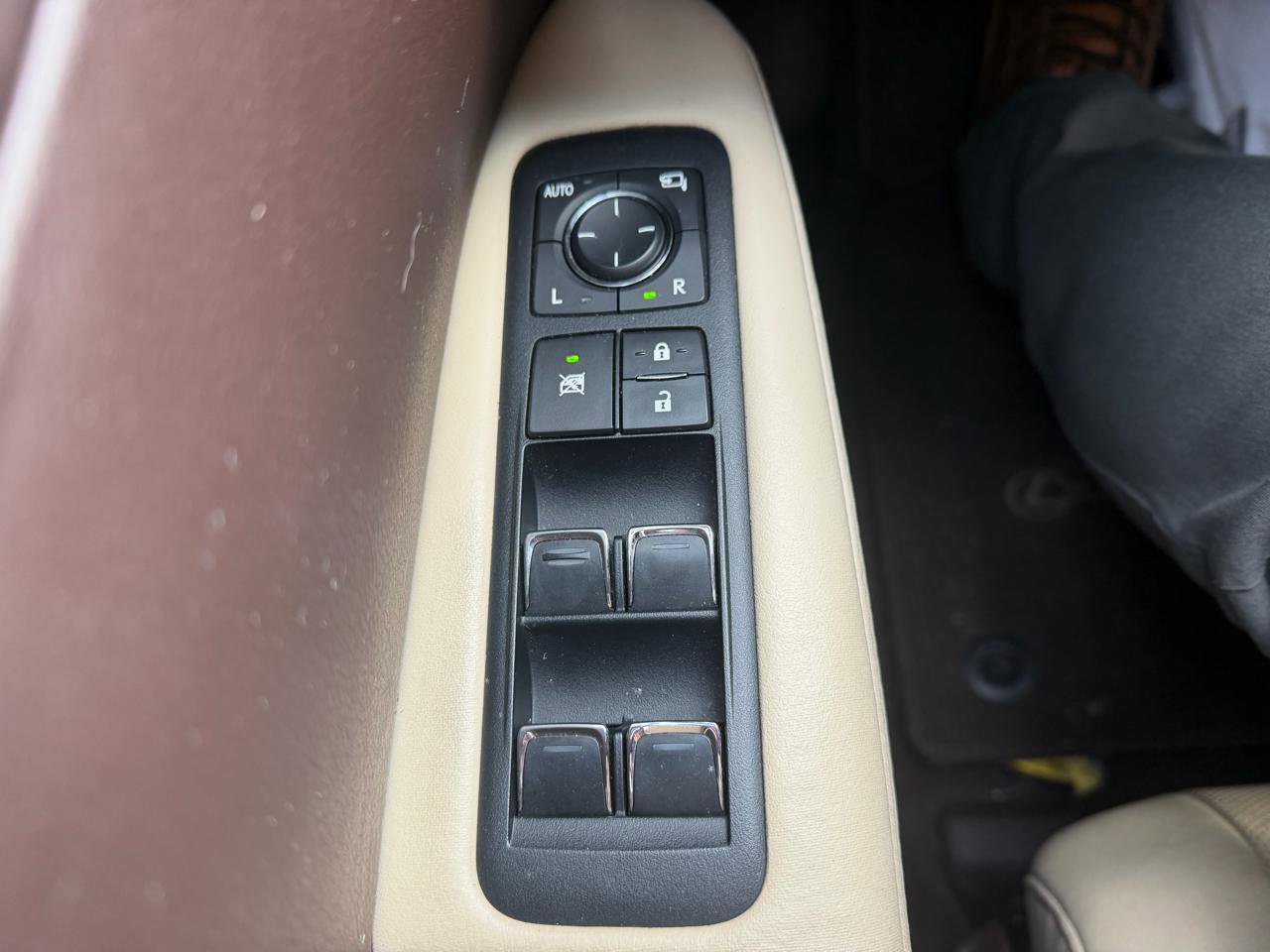 Used 2016 Lexus RX 450h FWD image 14