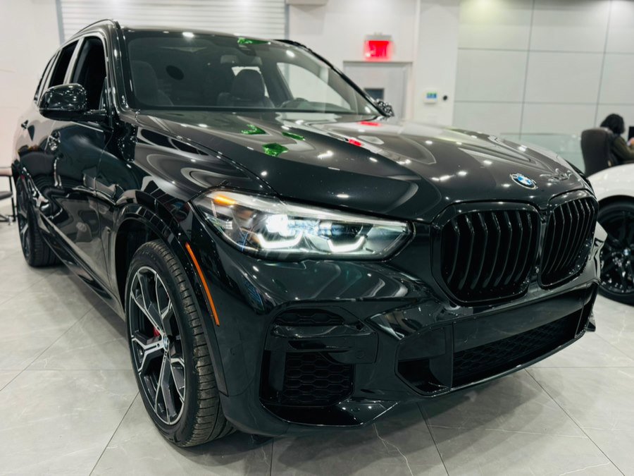 Used 2022 BMW X5 sDrive40i w/ M Sport Package image 11