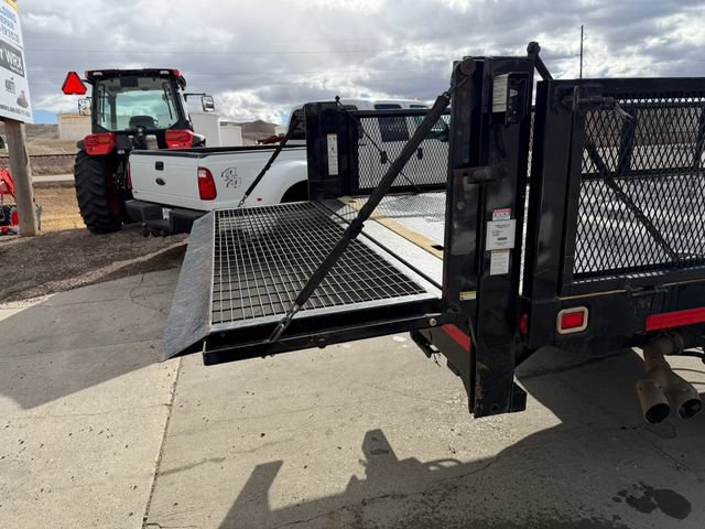 Used 2017 Ford F550 4x4 Regular Cab Super Duty image 14