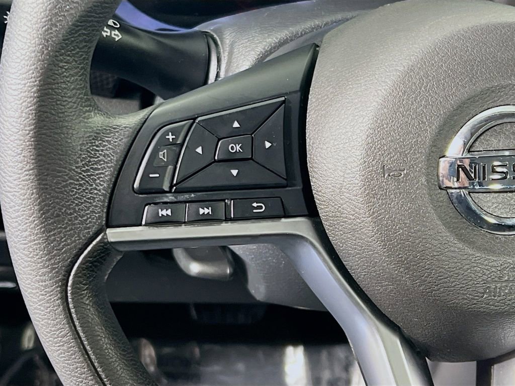 Used 2021 Nissan Kicks SV image 10