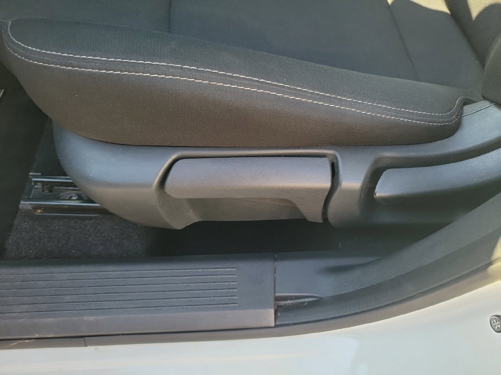 Used 2024 Nissan Rogue S FWD image 22