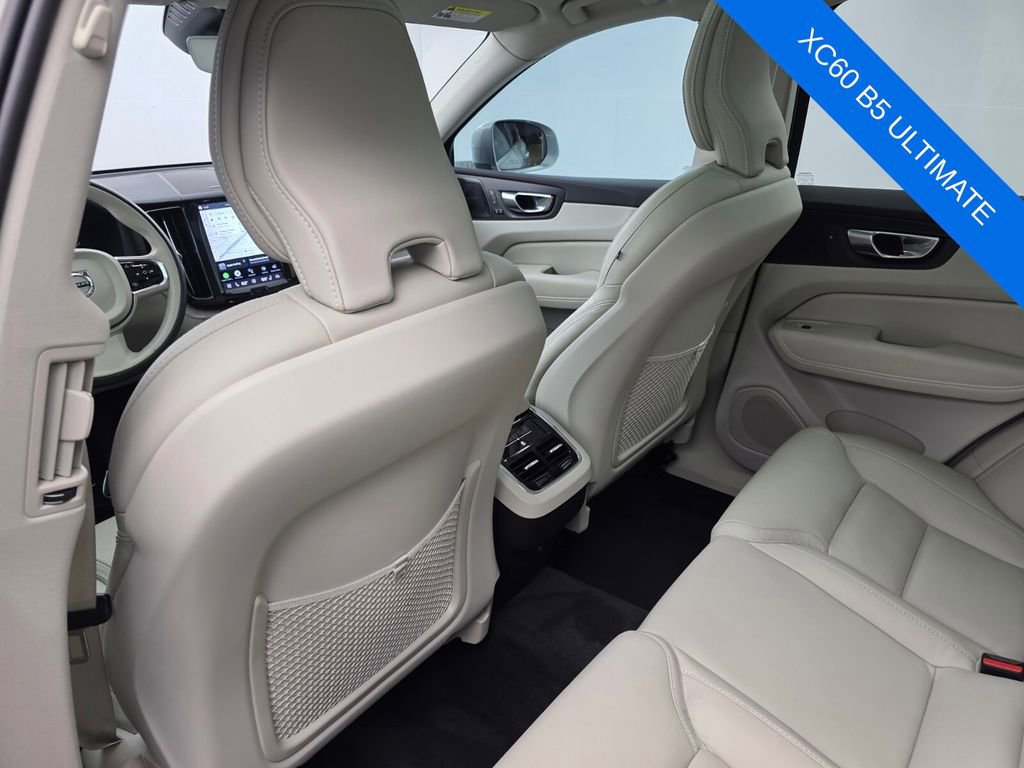 Used 2023 Volvo XC60 B5 Ultimate image 15