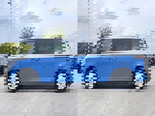 New 2025 Volkswagen ID. Buzz 1st Edition image 3