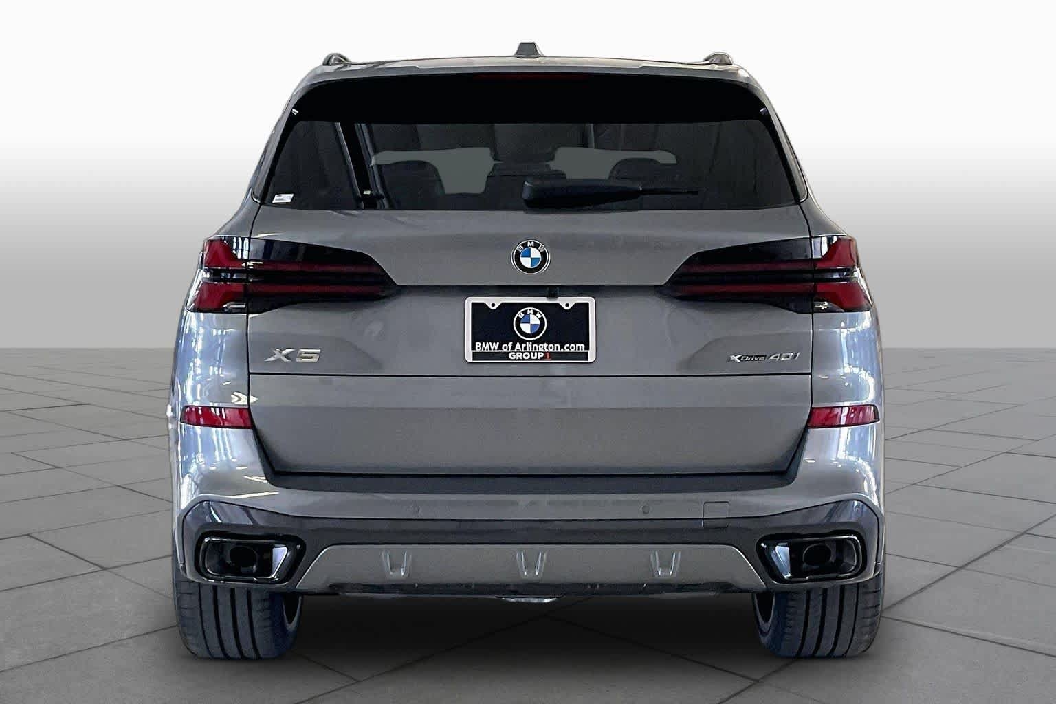 New 2026 BMW X5 xDrive40i w/ M Sport Package AWD/4WD image 4