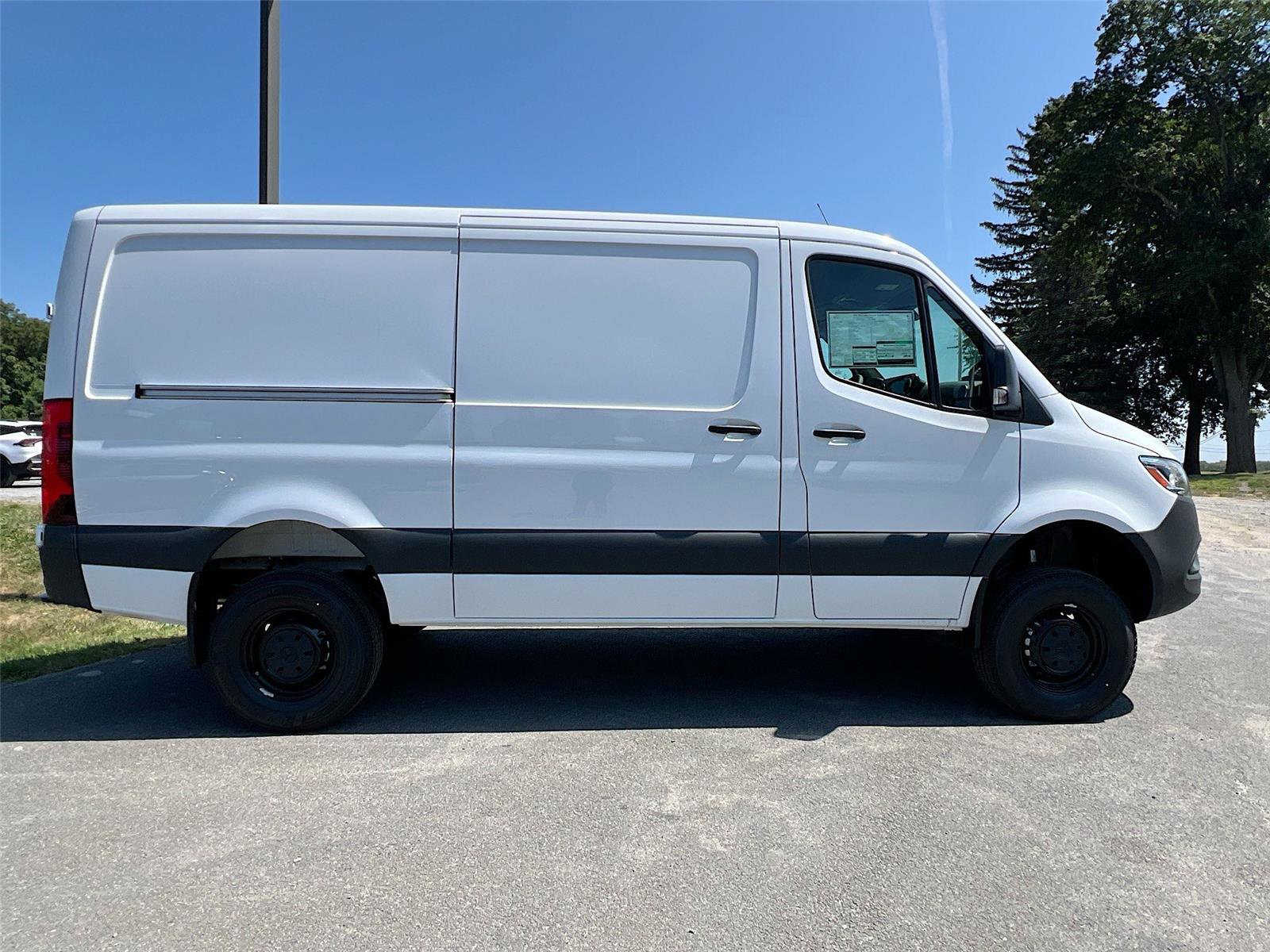New 2025 Mercedes-Benz Sprinter 2500 image 7