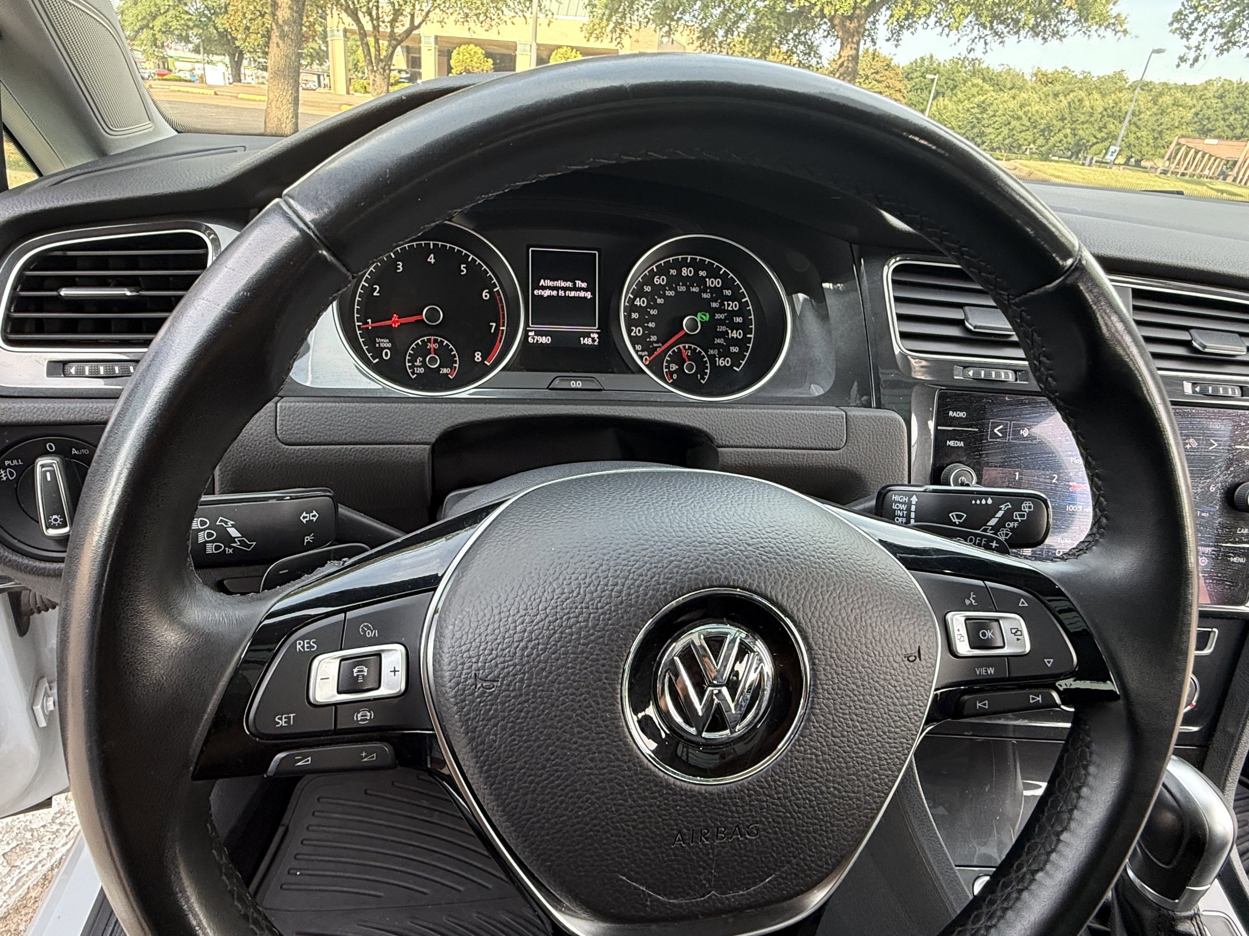 Used 2019 Volkswagen Golf SE image 27