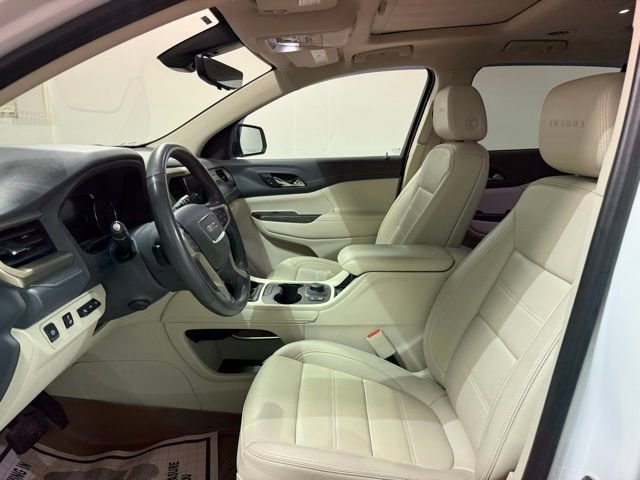 Used 2021 GMC Acadia Denali w/ Denali Technology Package AWD/4WD image 15