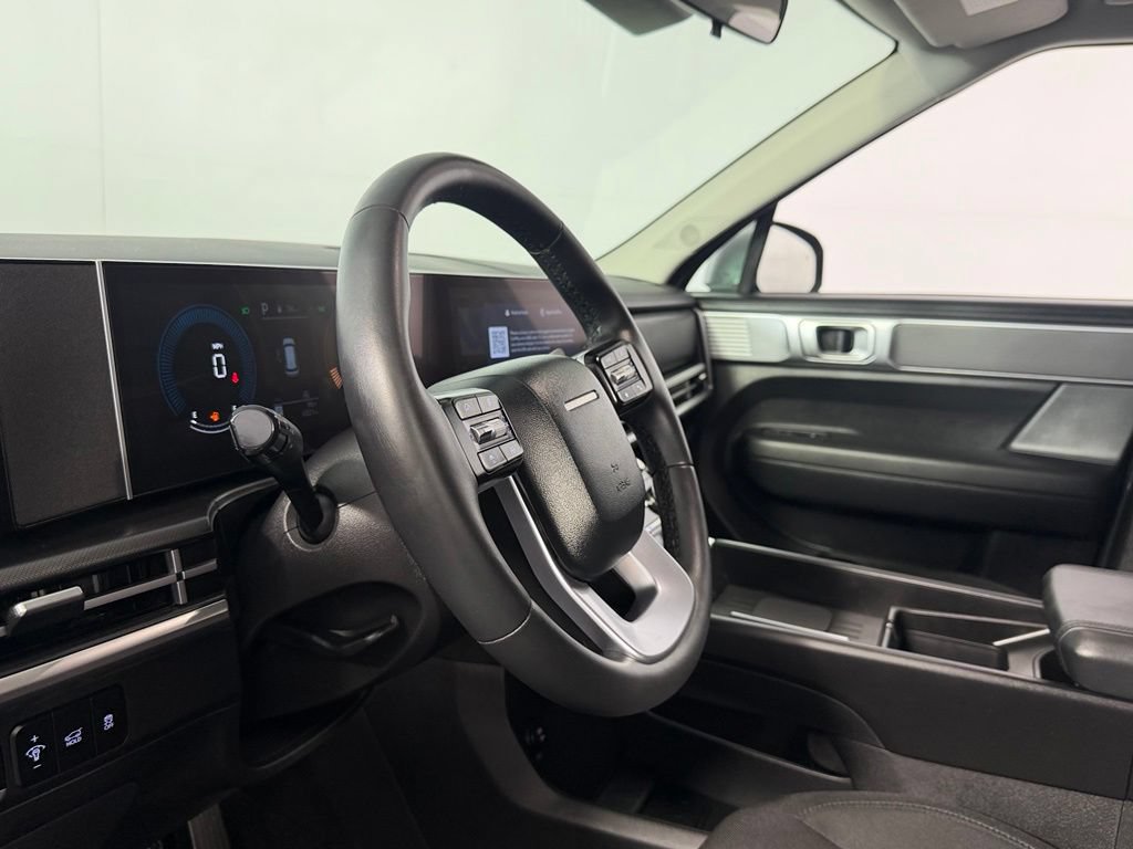 Used 2025 Hyundai Santa Fe SE FWD image 20