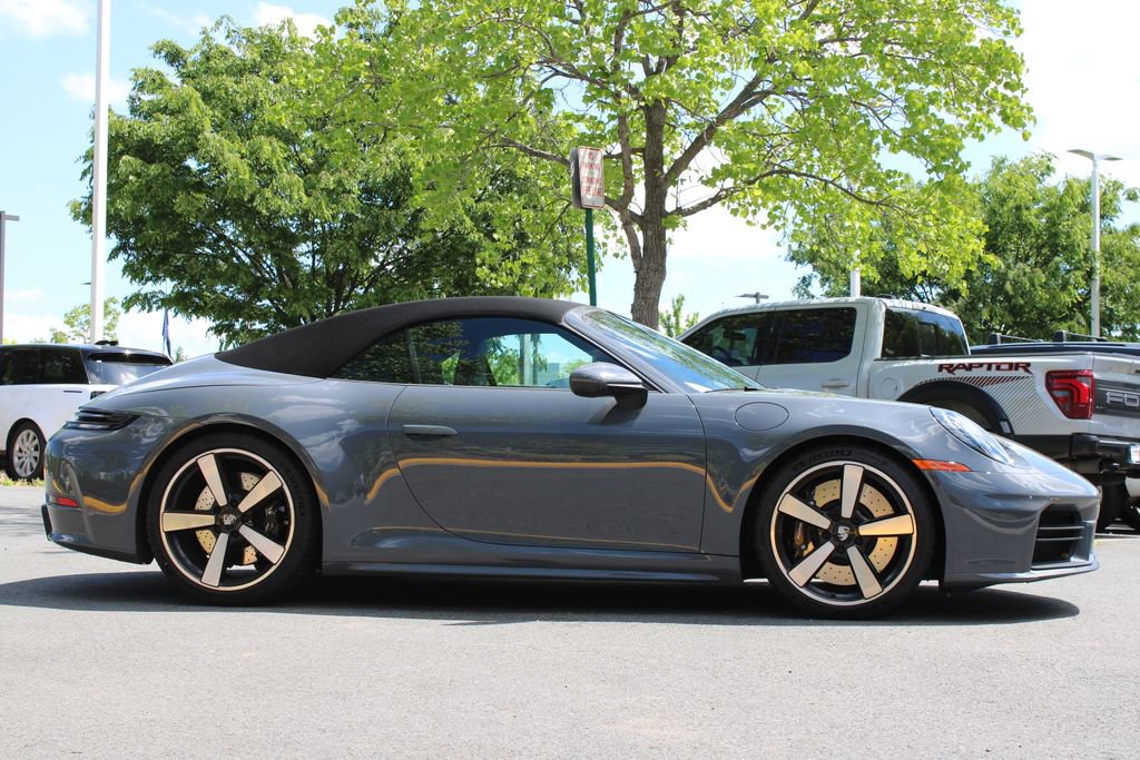 Used 2025 Porsche 911 Carrera S Cabriolet RWD image 9