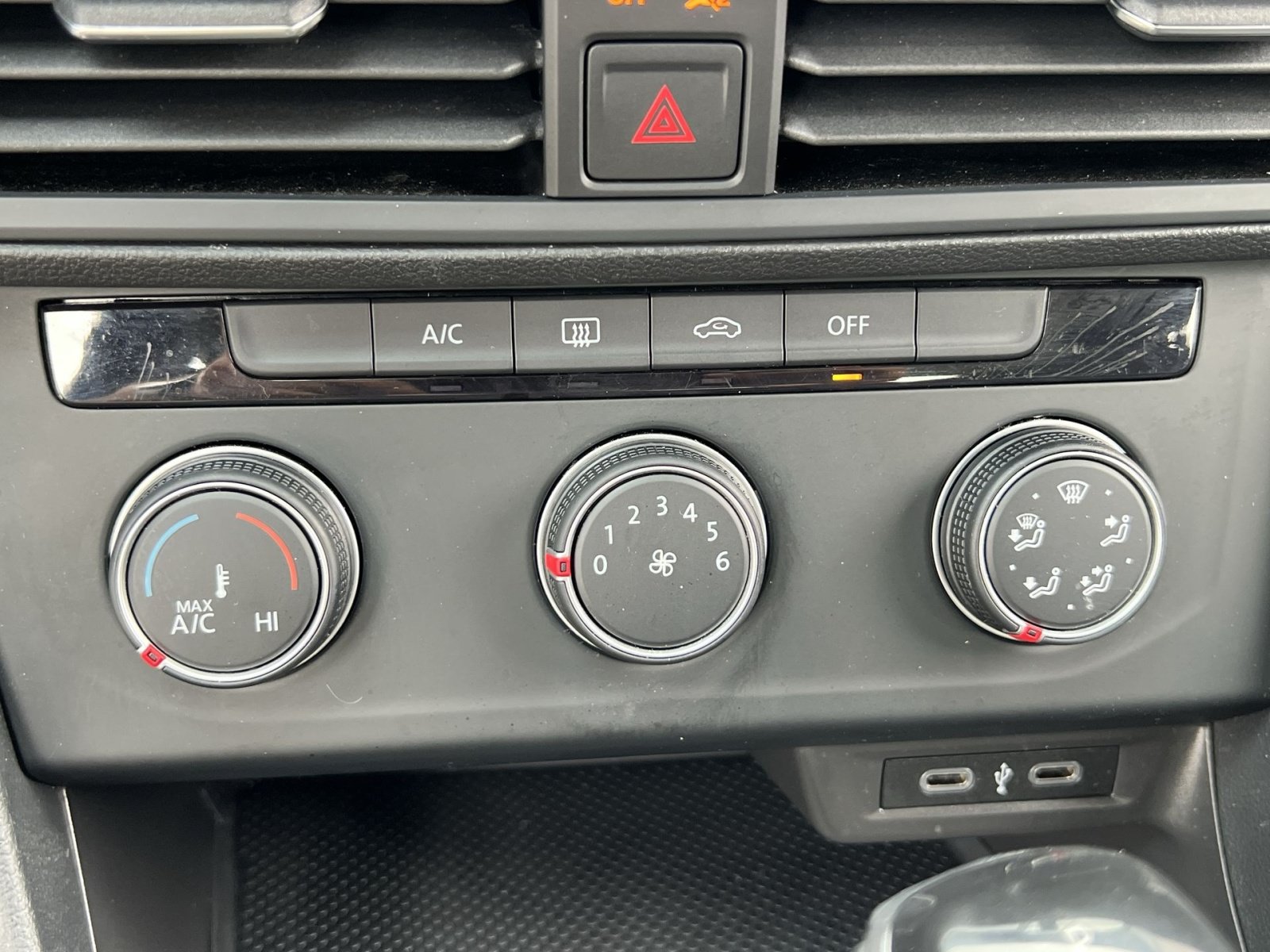 Used 2022 Volkswagen Jetta S FWD image 33