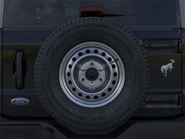 New 2025 Ford Bronco Base image 24