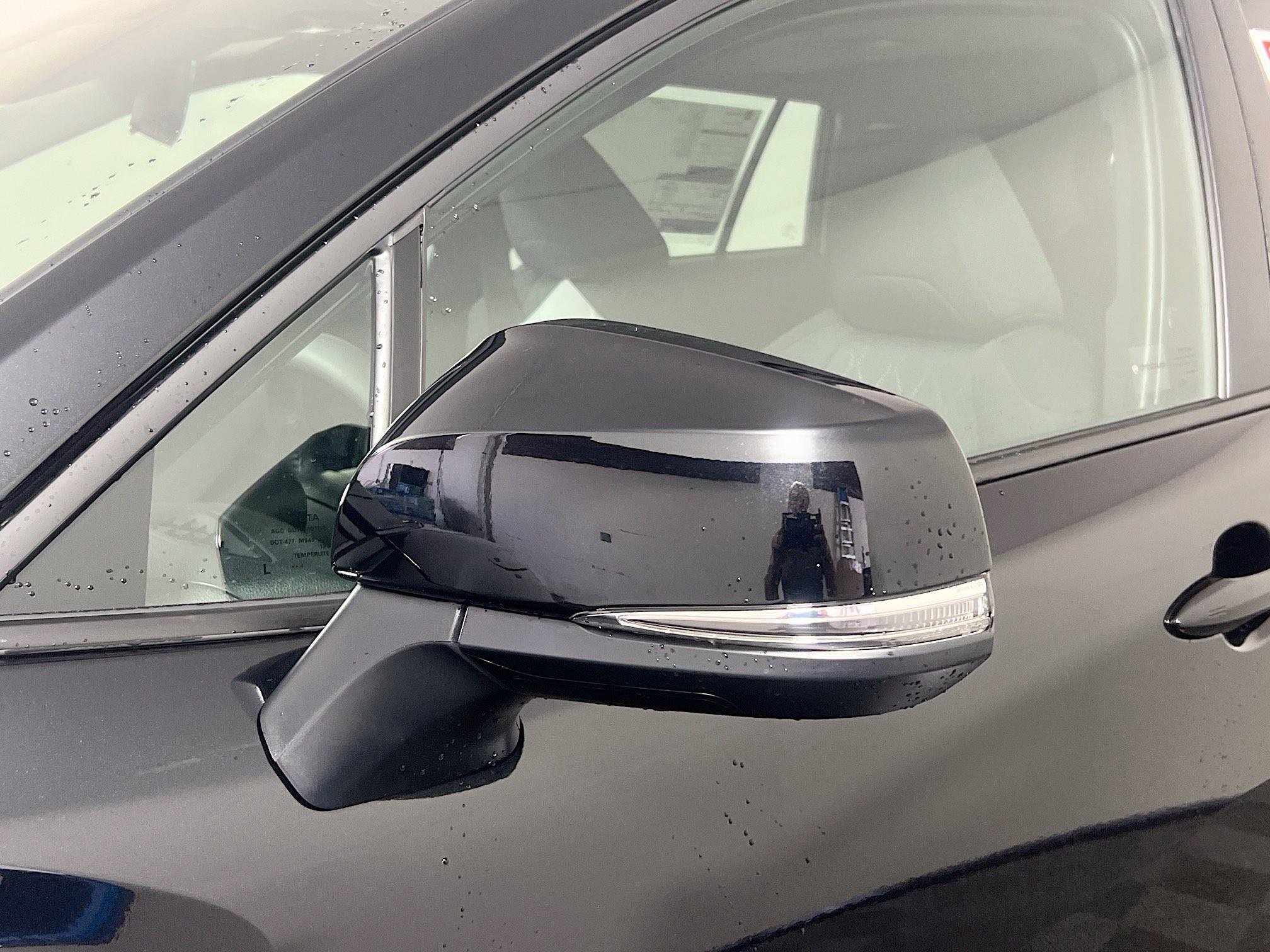 Used 2025 Toyota Corolla Cross LE image 12