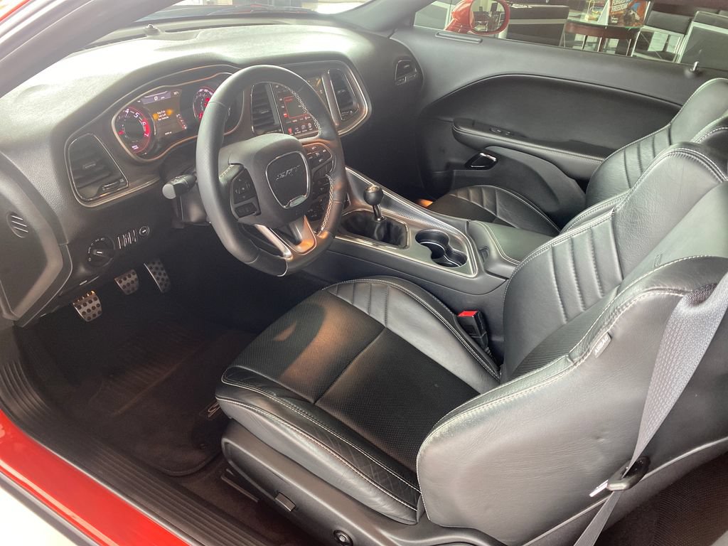 Used 2016 Dodge Challenger SRT Hellcat RWD image 11