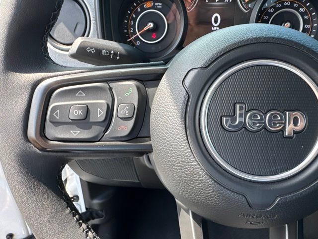 Used 2025 Jeep Wrangler Unlimited Sport AWD/4WD image 11