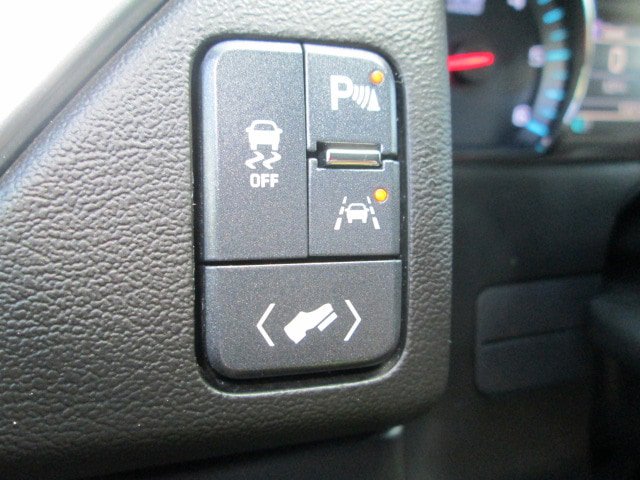 Used 2019 Chevrolet Suburban LT AWD/4WD image 24