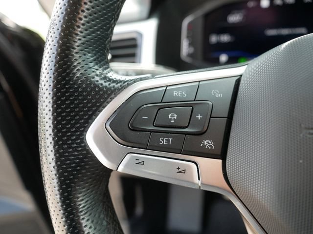 Certified 2023 Volkswagen Atlas SEL R-Line AWD/4WD image 26