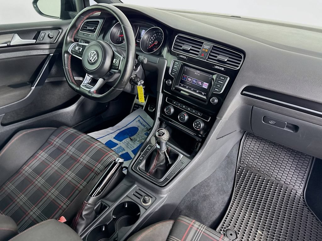 Used 2015 Volkswagen GTI S FWD image 33