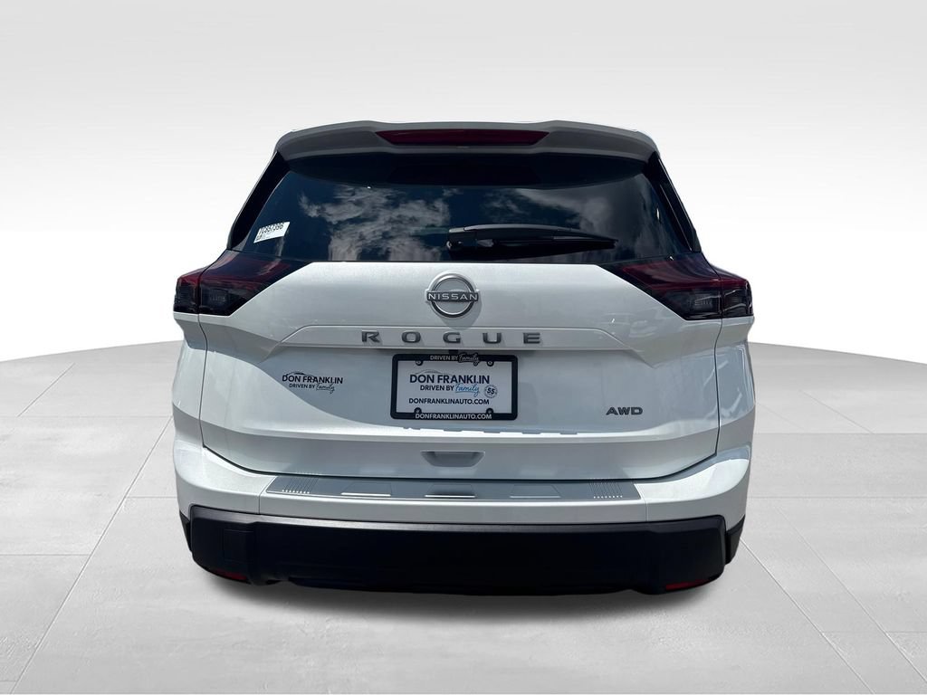 New 2026 Nissan Rogue SV w/ Cold Weather Package AWD/4WD image 4