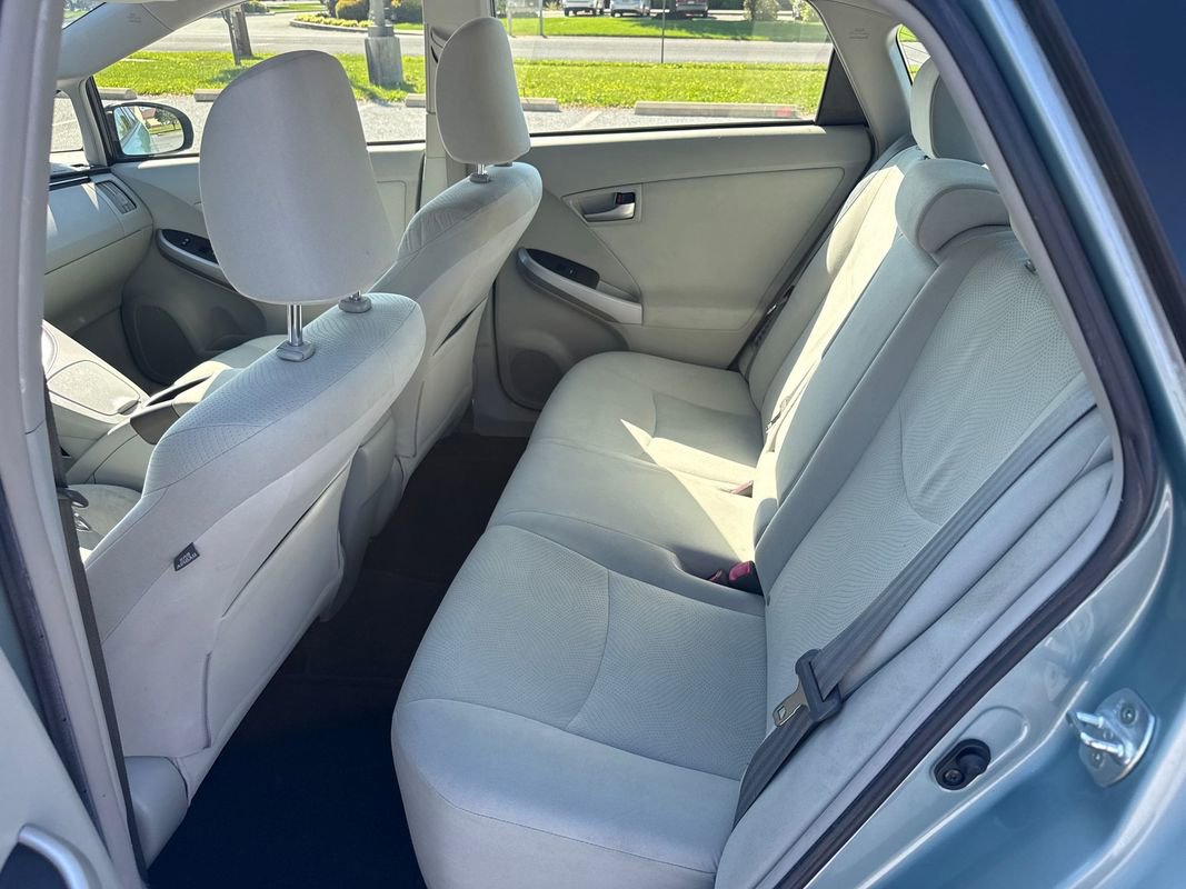 Used 2013 Toyota Prius Three w/ Solar Roof Pkg FWD image 10