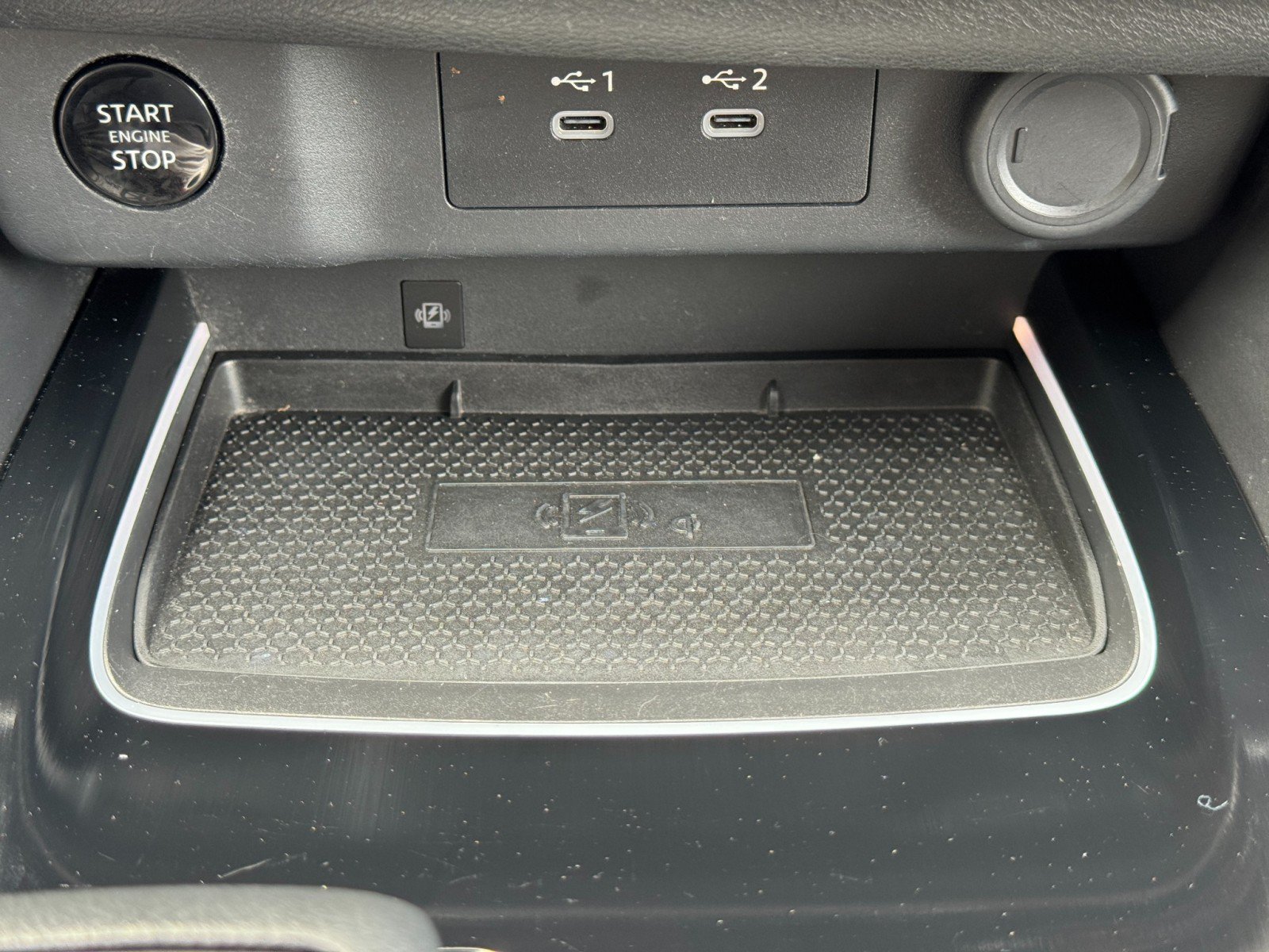 Used 2025 Nissan Rogue SL FWD image 27