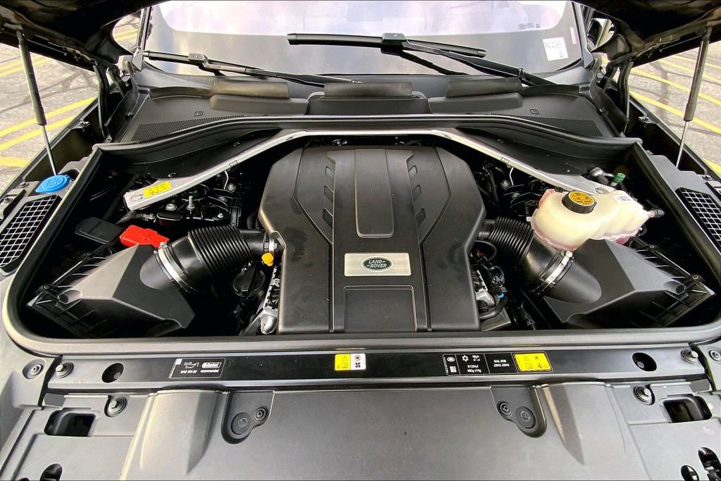 Used 2023 Land Rover Range Rover Long Wheelbase Autobiography image 29