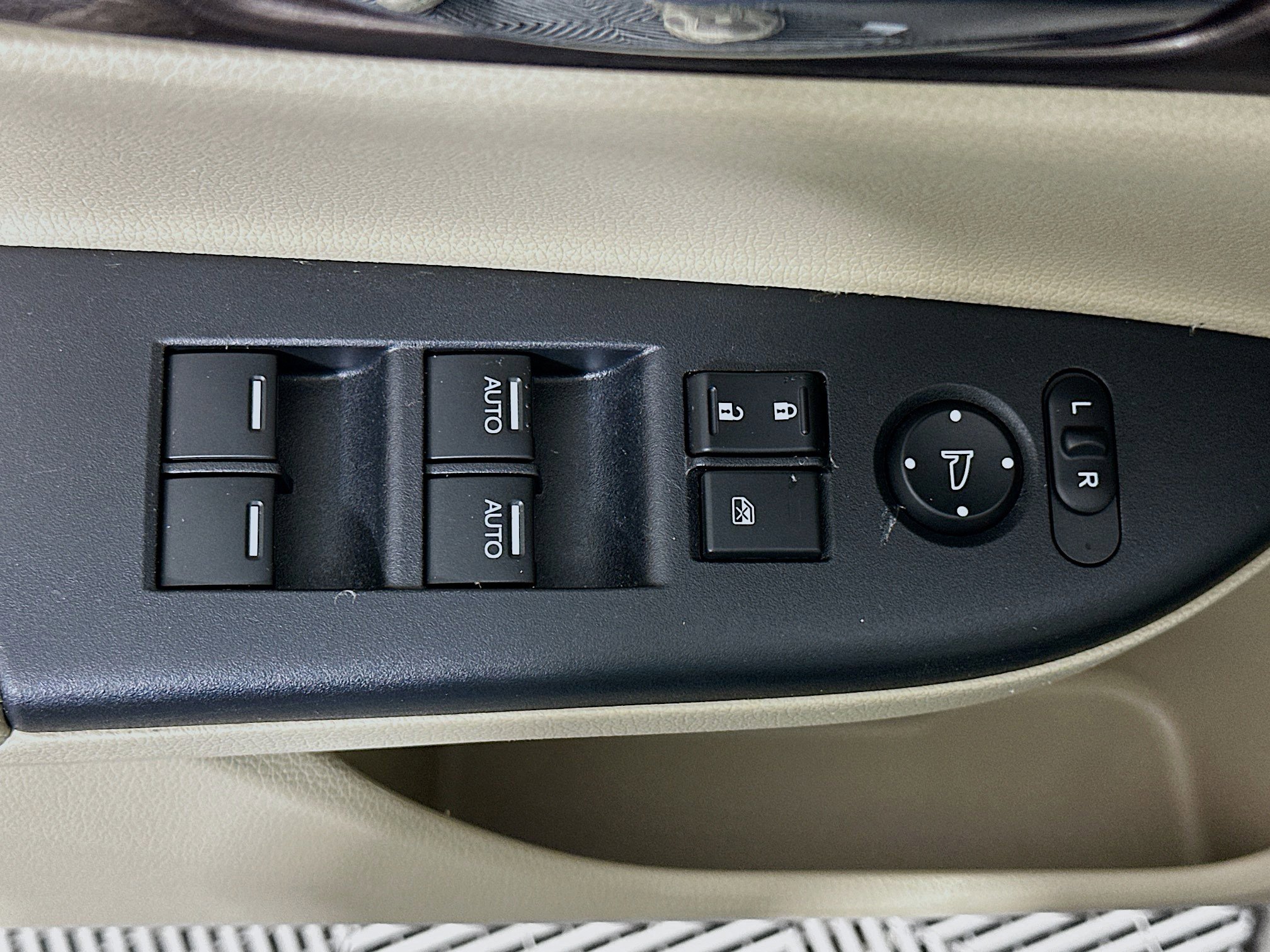 Used 2017 Honda Accord EX-L image 15