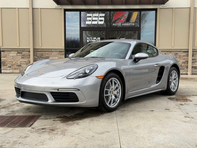 Used 2024 Porsche 718 Cayman image 1