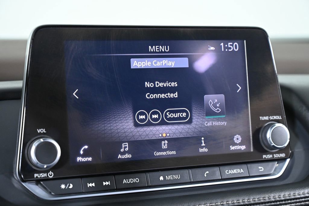 Used 2022 Nissan Rogue SV w/ SV Premium Package image 16